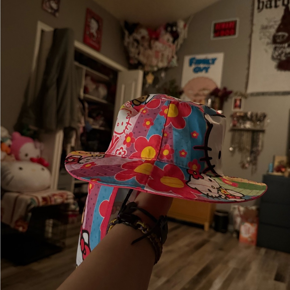 Hello kitty sun hat - Picture 2 of 5